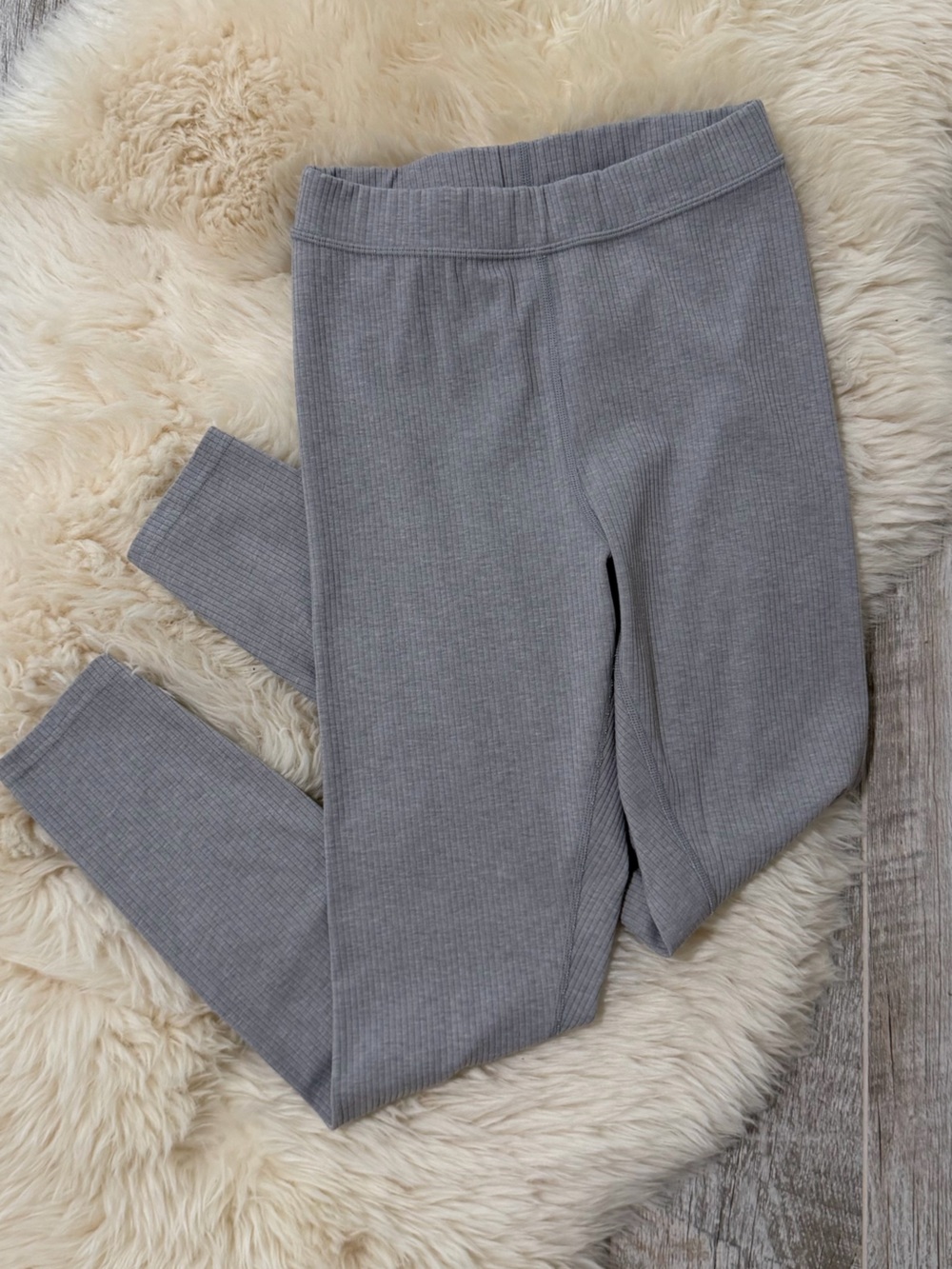 Alo Yoga Ribbed Gray Lounge Ankle Leggings